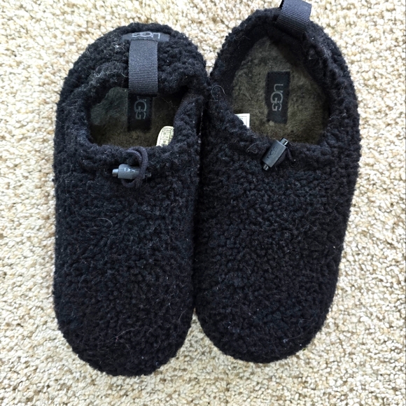 UGG Shoes - Ugg Plushy Slippers